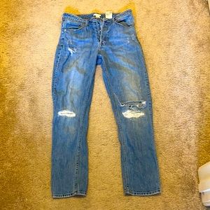 Ankle cut jeans
